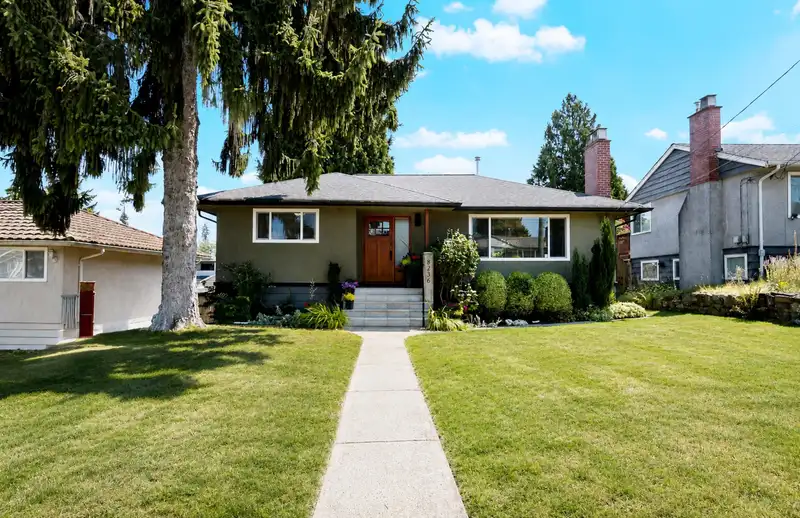 8236 17TH AVENUE - photo 4 of 40