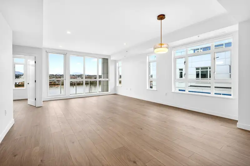 76 10333 RIVER DRIVE - photo 4 of 35