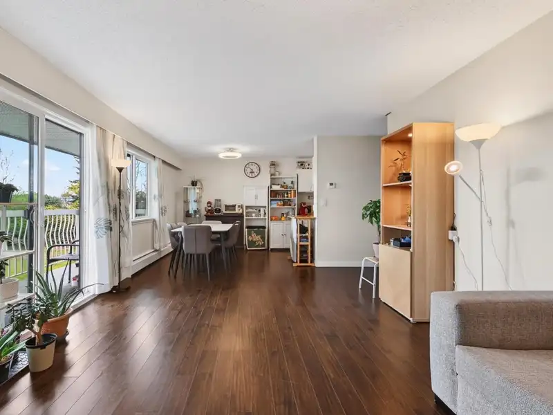 211 6340 BUSWELL STREET - photo 1 of 22