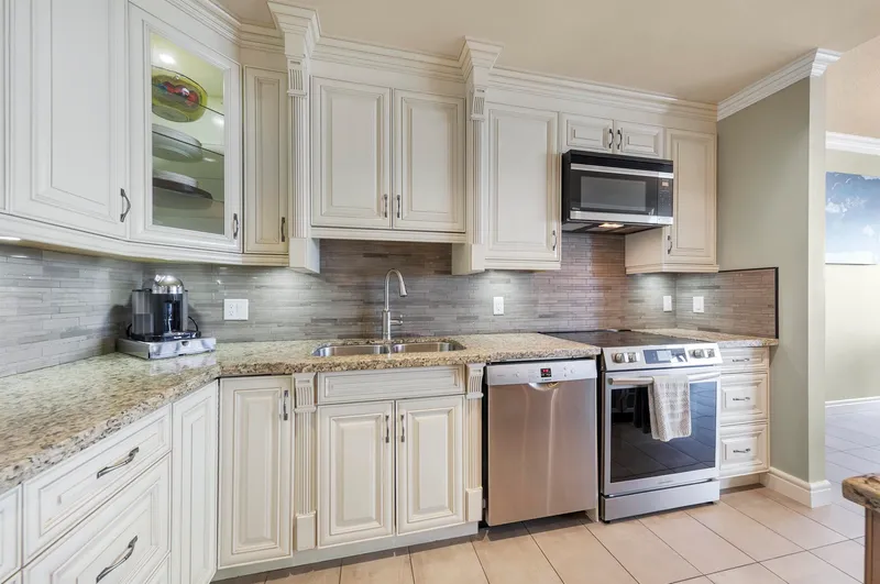 1105 6888 STATION HILL DRIVE - photo 3 of 25