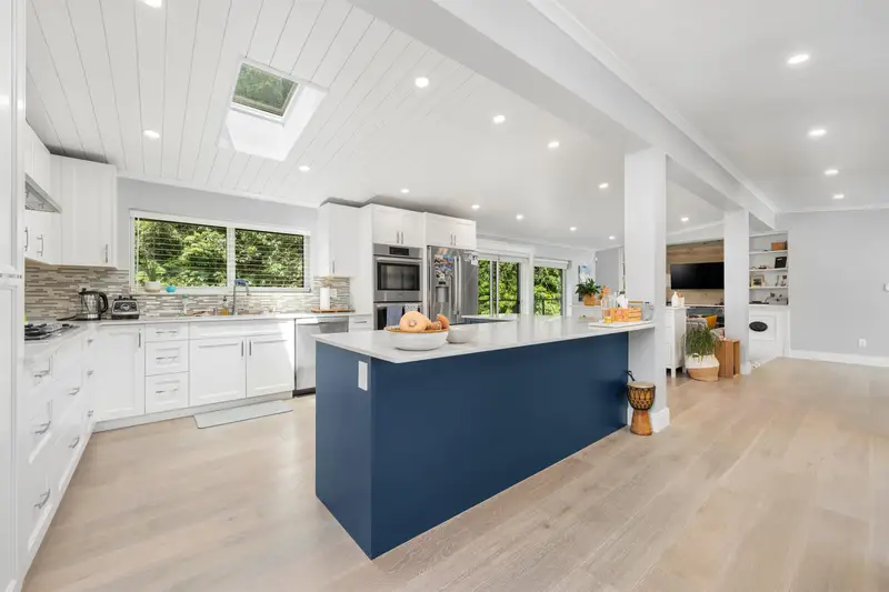 2361 FRIEDEL CRESCENT - photo 3 of 25