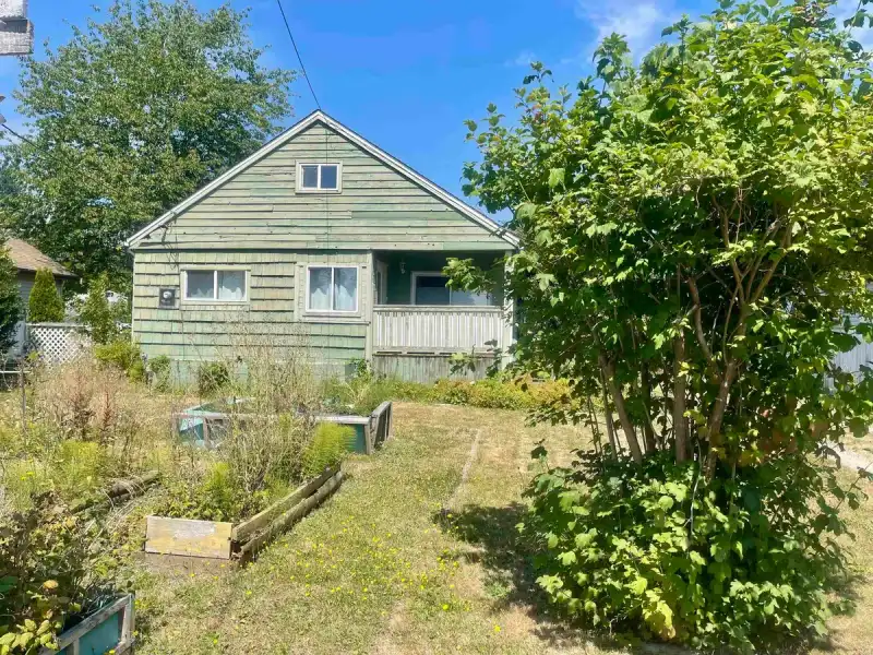 17339 58 AVENUE - photo 1 of 1