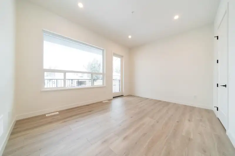 11107 BUCKERFIELD DRIVE - photo 3 of 25