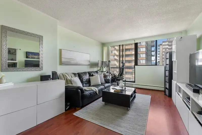 802 620 SEVENTH AVENUE - photo 2 of 21