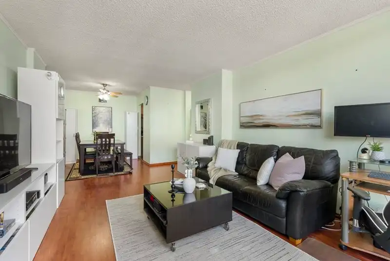 802 620 SEVENTH AVENUE - photo 4 of 21
