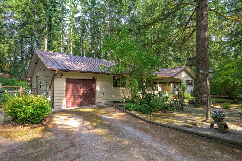 2546 200 STREET - photo 3 of 25