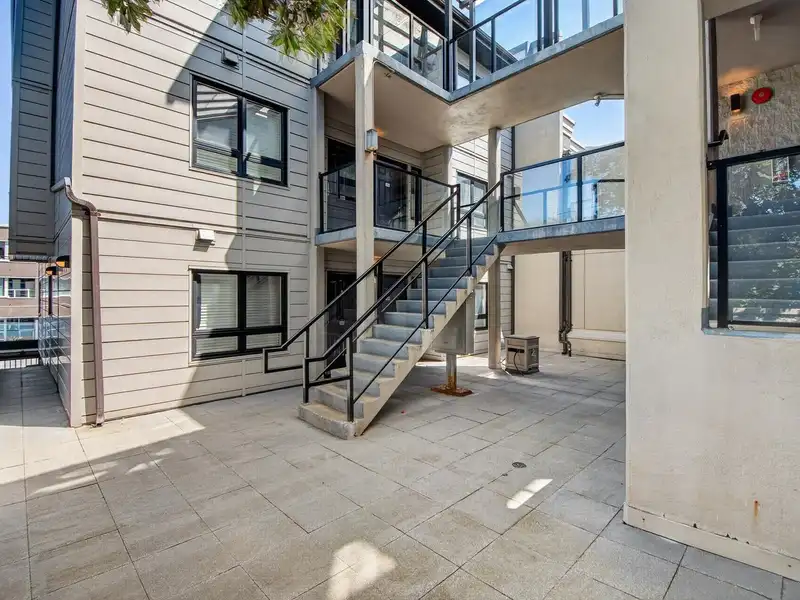 102 3788 W 10TH AVENUE - photo 3 of 22