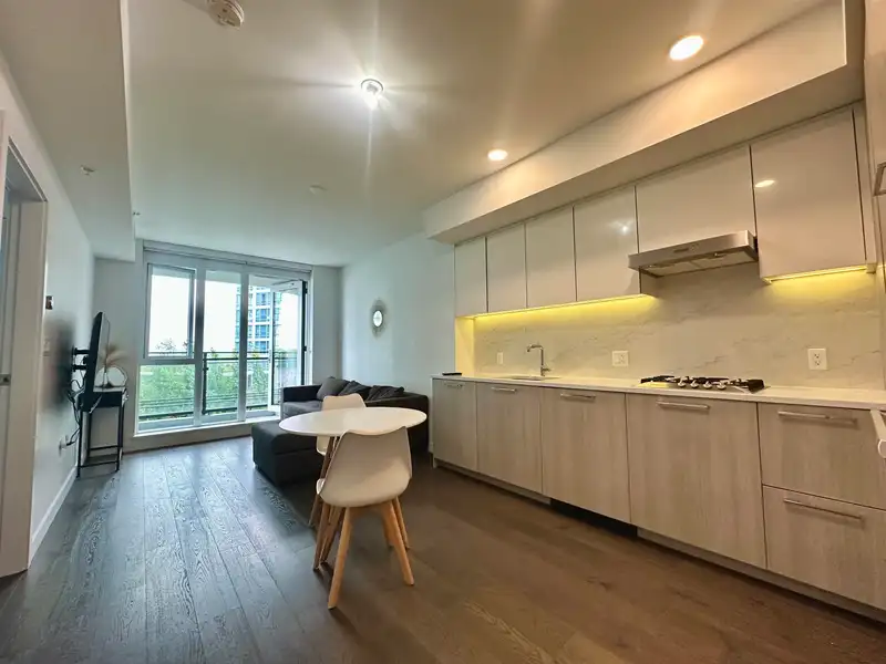 812 3200 CORVETTE WAY - photo 1 of 18