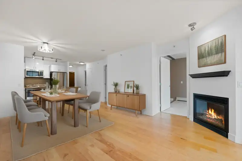805 175 W 1ST STREET - photo 2 of 38