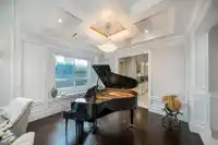 9240 CHAPMOND CRESCENT - thumbnail 5