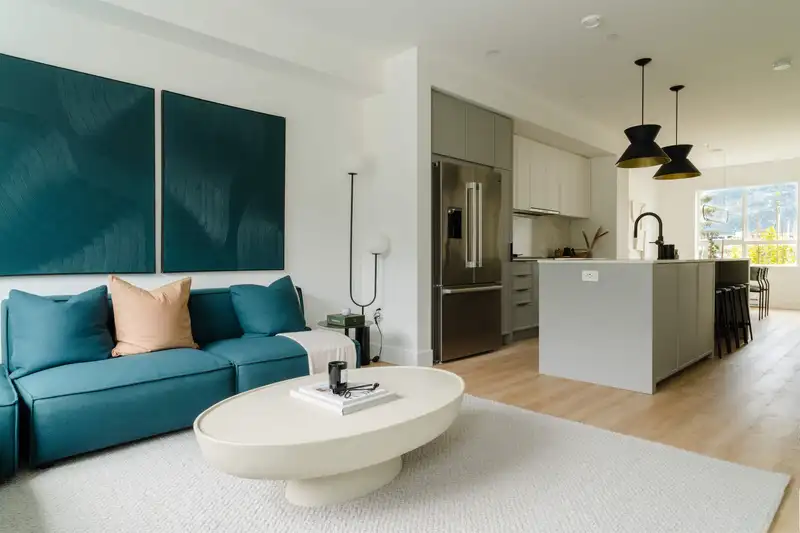 38065 HELM WAY - photo 4 of 38