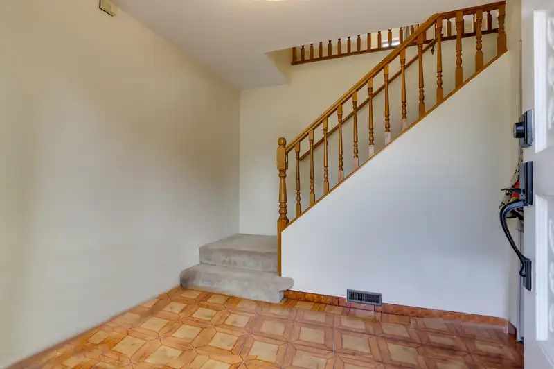 3640 SOPHIA STREET - photo 4 of 18
