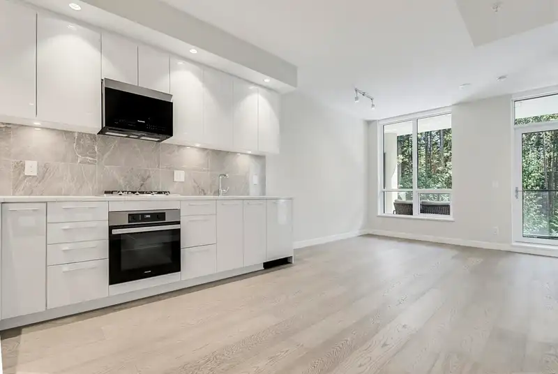 607 5608 BERTON AVENUE - photo 3 of 29