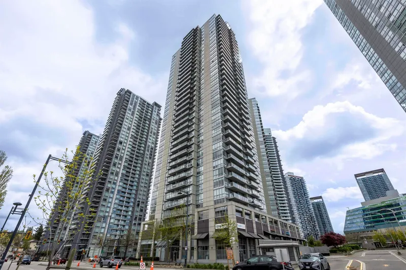 610 13688 100 AVENUE - photo 1 of 17