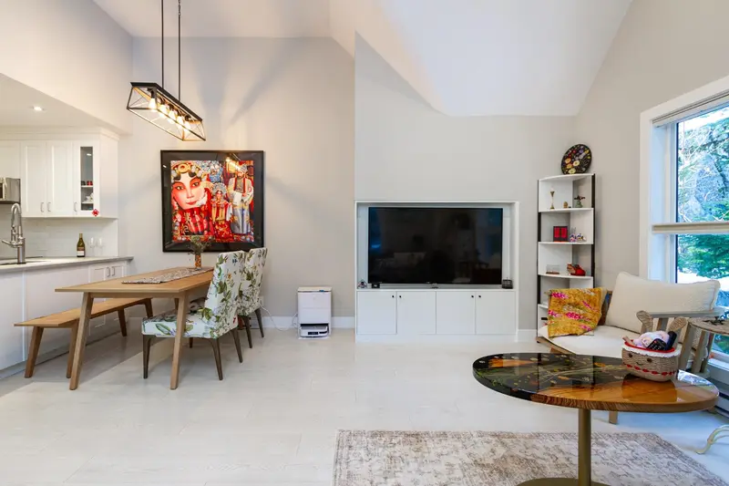 317 2222 CASTLE DRIVE - photo 4 of 17