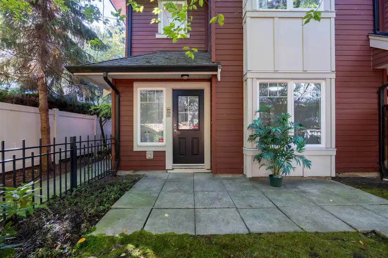 25 6188 BIRCH STREET - photo 3 of 16