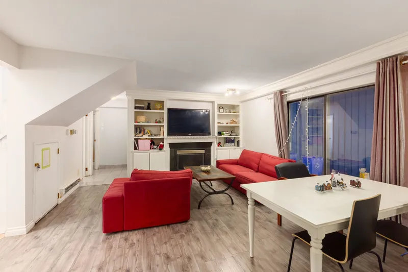 5280 SPERLING AVENUE - photo 3 of 24