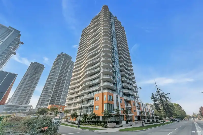 1503 13318 104 AVENUE - photo 1 of 36