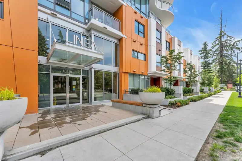 1503 13318 104 AVENUE - photo 2 of 36