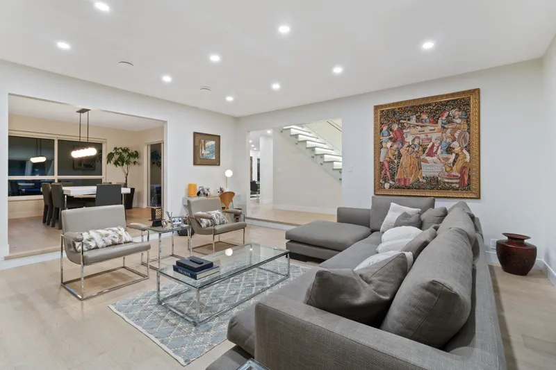 7231 DAMPIER COURT - photo 4 of 25