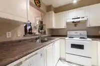 427 9979 140 STREET - thumbnail 2