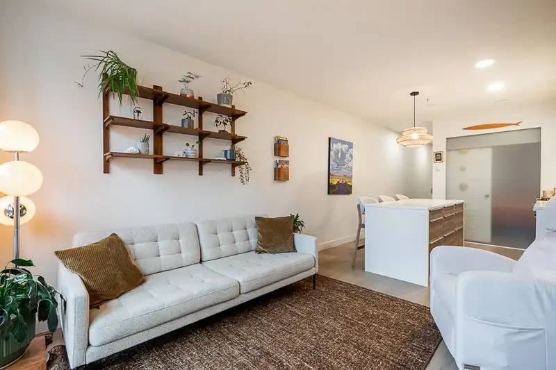 406 1072 HAMILTON STREET - photo 4 of 26