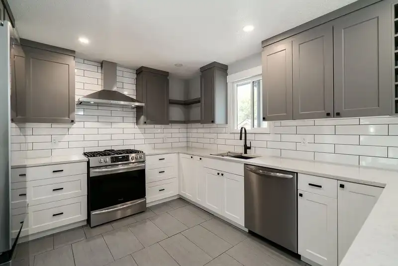 21139 COOK AVENUE - photo 3 of 36