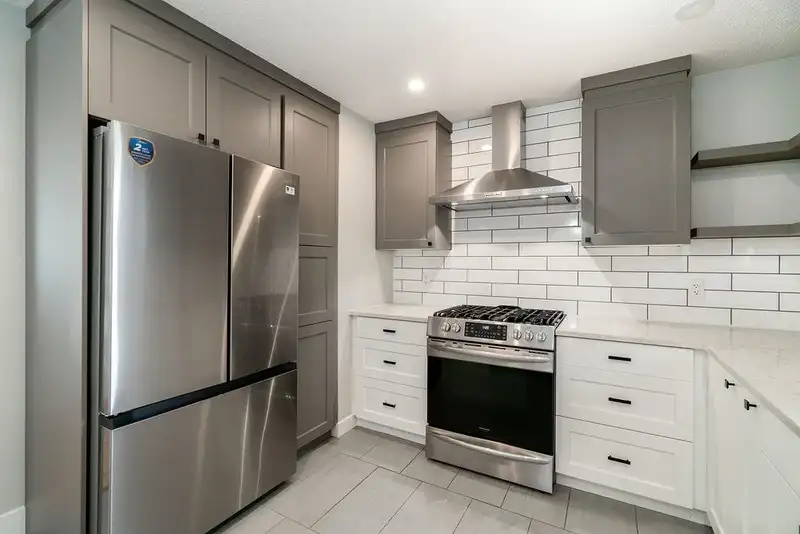 21139 COOK AVENUE - photo 4 of 36