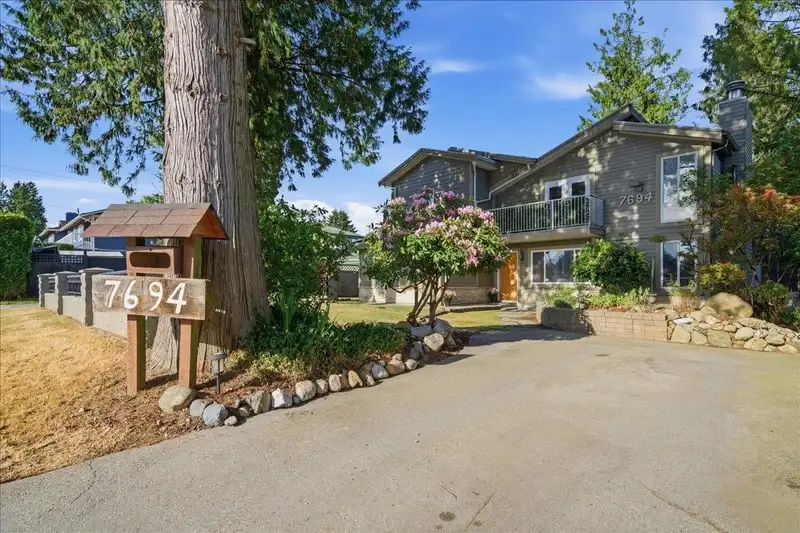 7694 BULLER AVENUE - photo 2 of 38