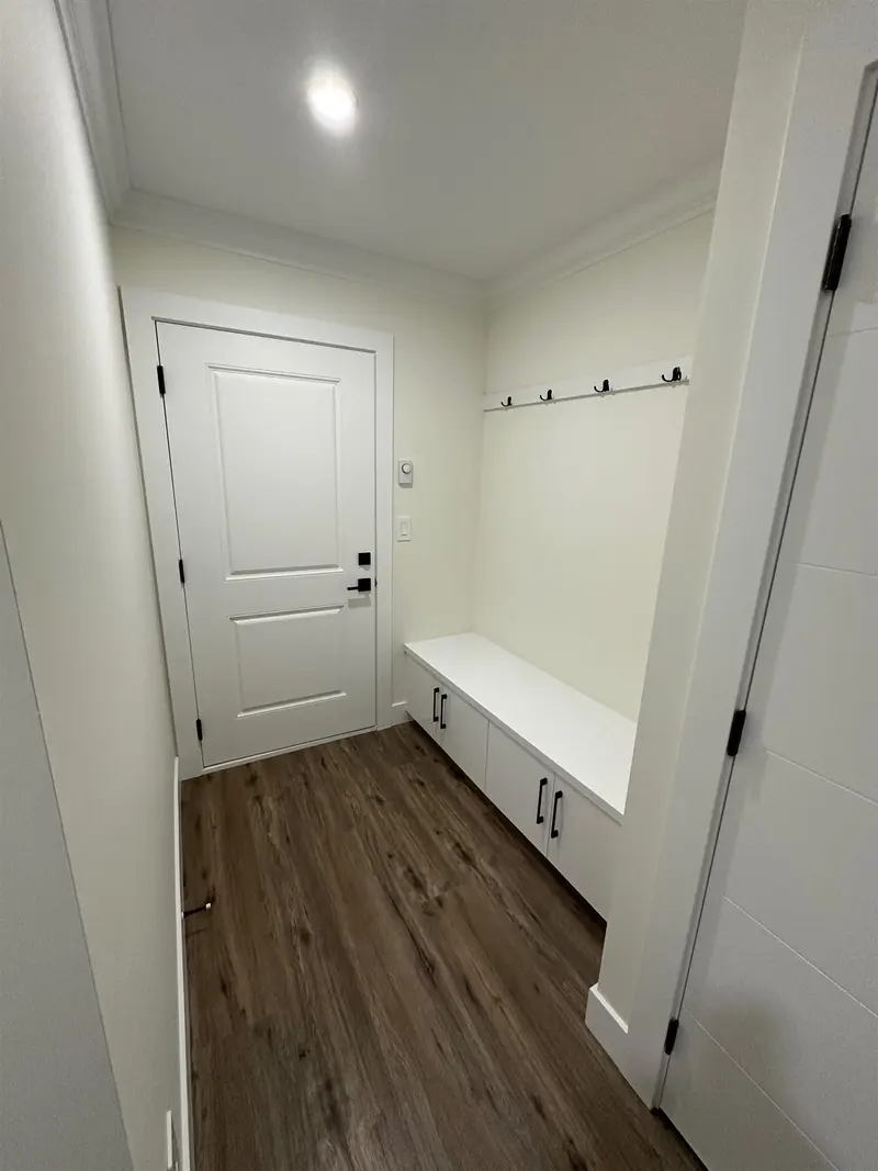 29 1115 ROMA AVENUE - photo 3 of 25