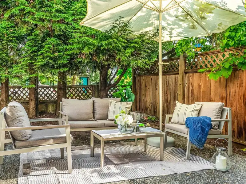 310 E 16TH AVENUE - photo 3 of 36