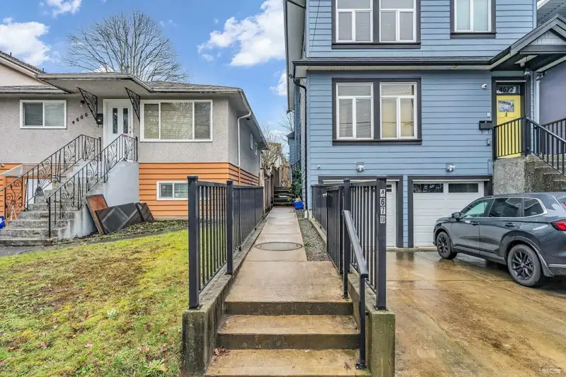 4670 CLARENDON STREET - photo 2 of 29