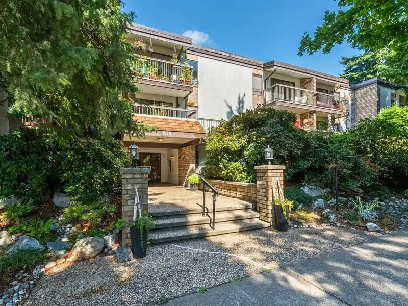 314 1515 E 5TH AVENUE - photo 1 of 20