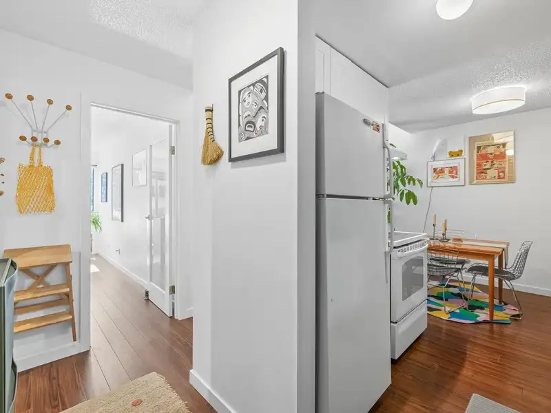 314 1515 E 5TH AVENUE - photo 3 of 20