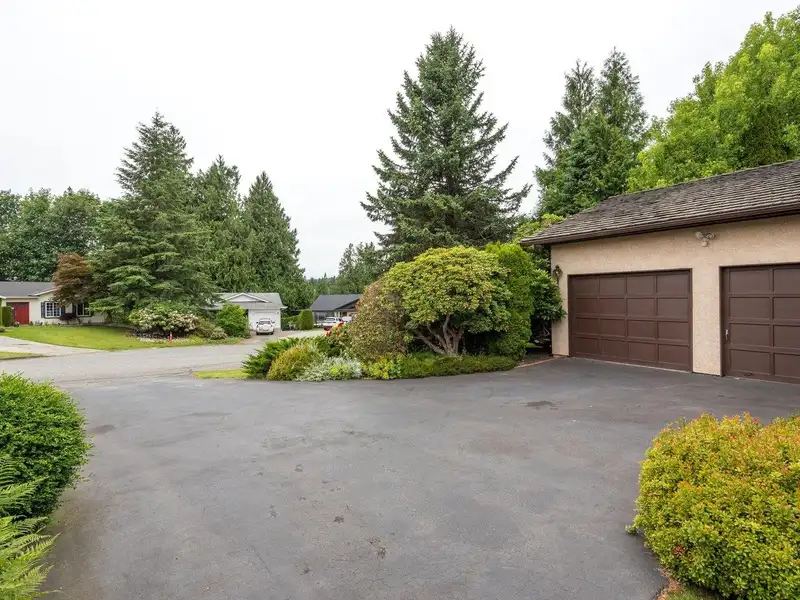 8064 IVY COURT - photo 2 of 40