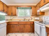 8064 IVY COURT - thumbnail 12