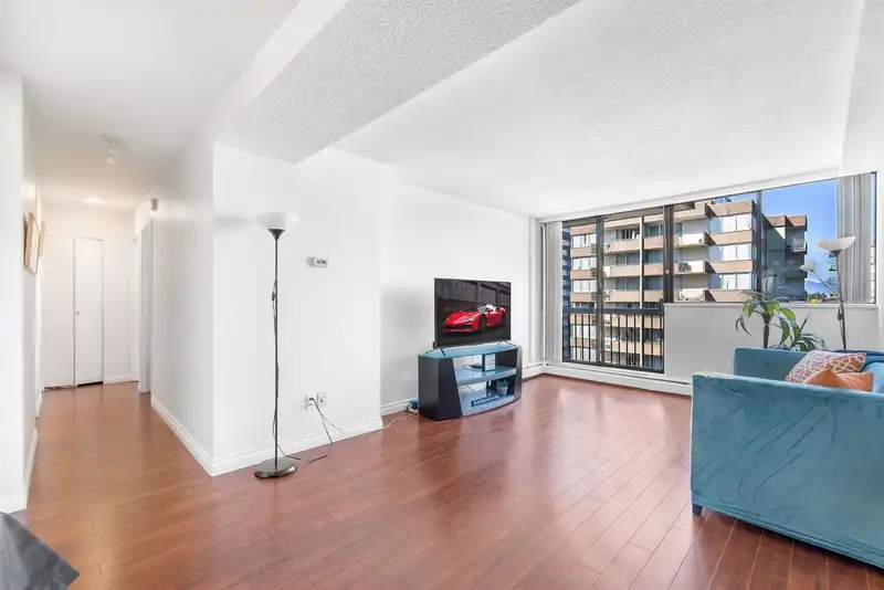 1202 620 SEVENTH AVENUE - photo 4 of 26