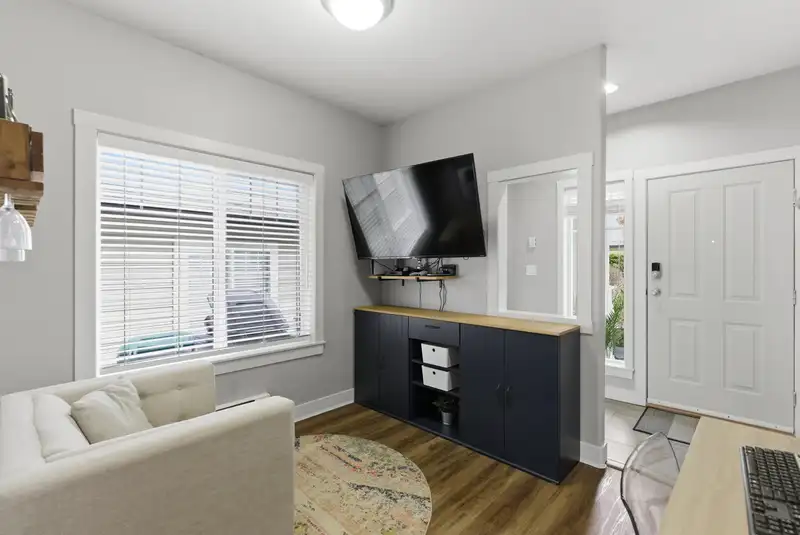 75 18221 68 AVENUE - photo 4 of 31