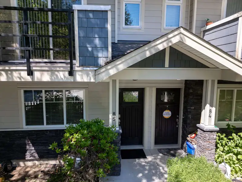 85 6383 140 STREET - photo 2 of 34