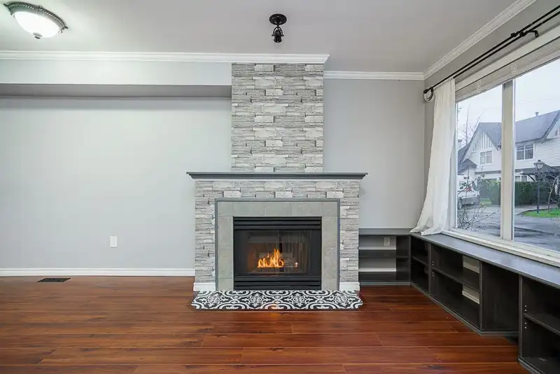 23 18883 65 AVENUE - photo 3 of 38