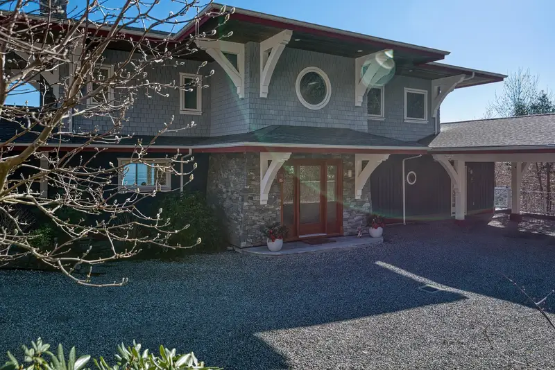 1128 TWIN ISLE DRIVE - photo 4 of 25