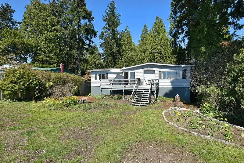 4485 STALASHEN DRIVE - photo 1 of 23