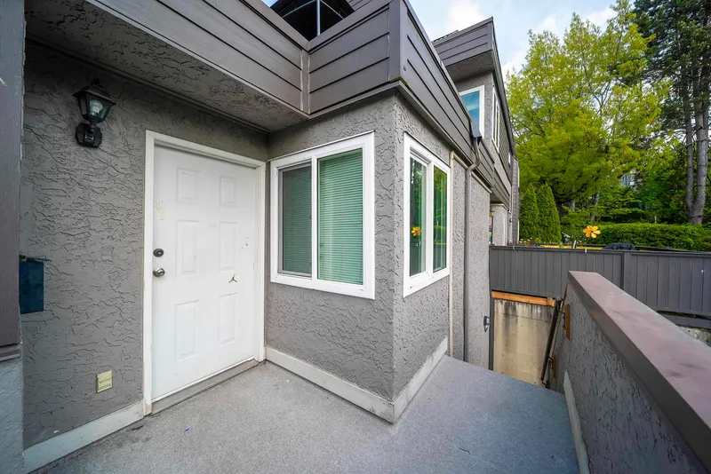 5146 HASTINGS STREET - photo 1 of 17