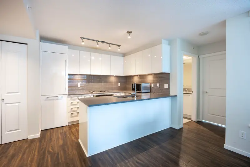 705 6658 DOW AVENUE - photo 3 of 19