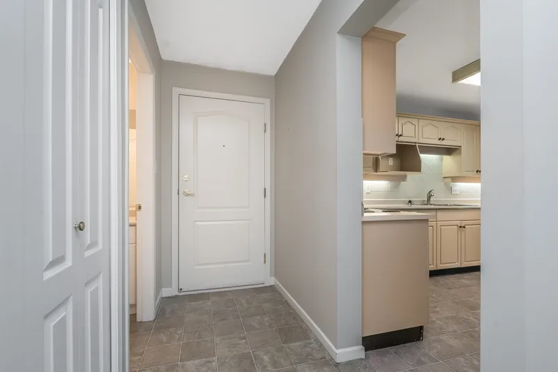 301 17740 58A AVENUE - photo 3 of 25