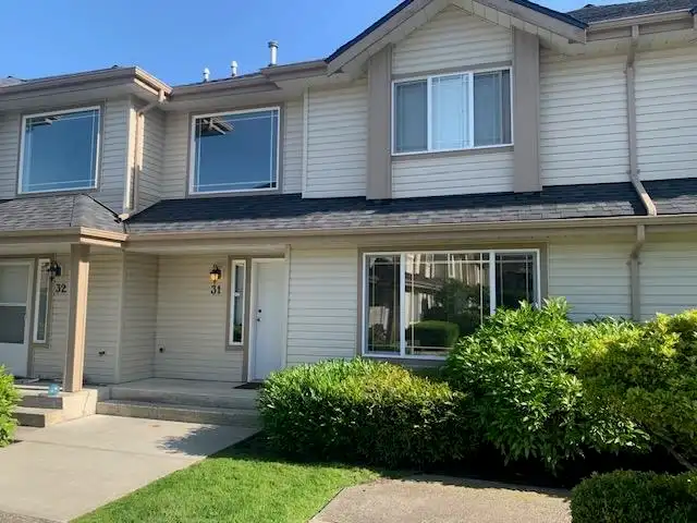 B31 3075 SKEENA STREET - photo 1 of 19
