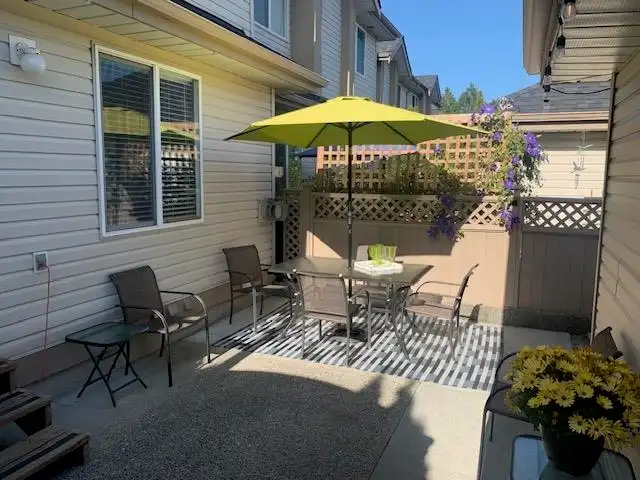 B31 3075 SKEENA STREET - photo 3 of 19