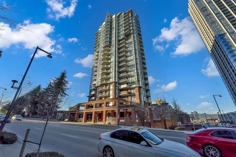 709 13399 104 AVENUE - photo 1 of 24