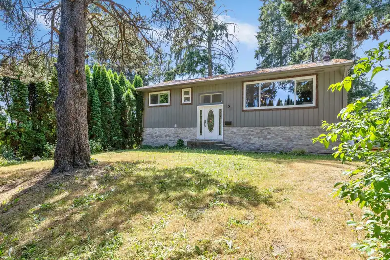 1510 KENT AVENUE - photo 1 of 29