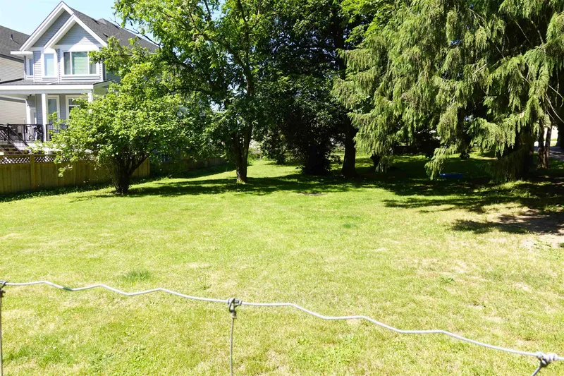 11052 240 STREET - photo 1 of 23